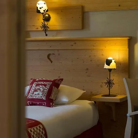 Htel Le Beausoleil The Originals Relais Hotel Fontcouverte-la-Toussuire